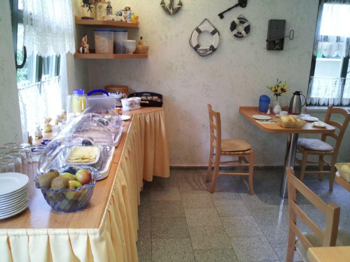צינוביץ Pension Weiss מראה חיצוני תמונה